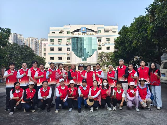 壆岗社区志愿者全力服务街超决赛，助力沙井街道夺冠