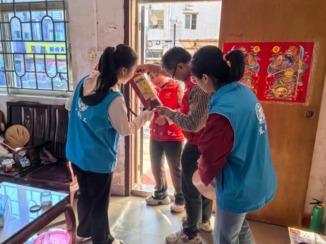 共和社区“暖巢护安”：为独居老人筑牢消防安全“防护盾”